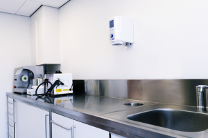 Laboratorium - Kunstgebit Deurne - Tandprothetische praktijk van den Eerenbeemt Laboratorium - Kunstgebit Deurne - Tandprothetische praktijk van den Eerenbeemt